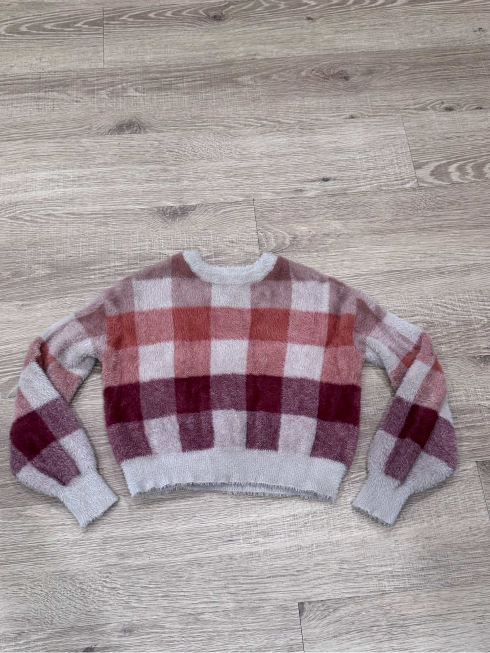Altar’d State Fuzzy Plaid Sweater Cropped Boxy Burgundy Pink Cream XS